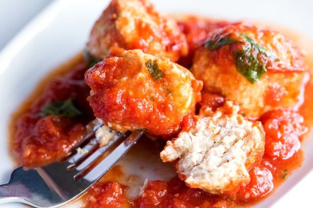 Slow-Cooker-Chicken-Meatballs-Recipe-1
